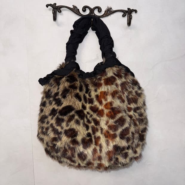 Mixed brown leopard fur shoulder bag