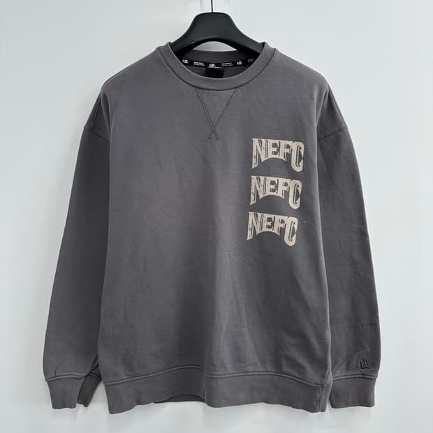 100 뉴에라 남자 루즈핏 맨투맨