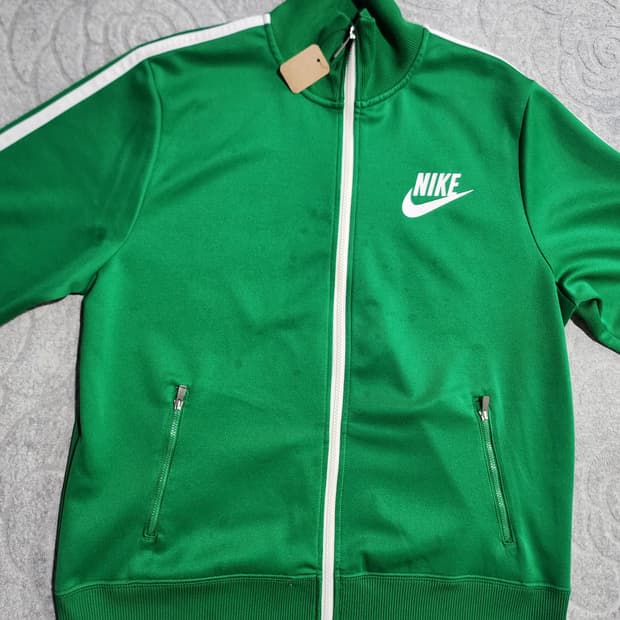//Nike 트랙 자켓 L
