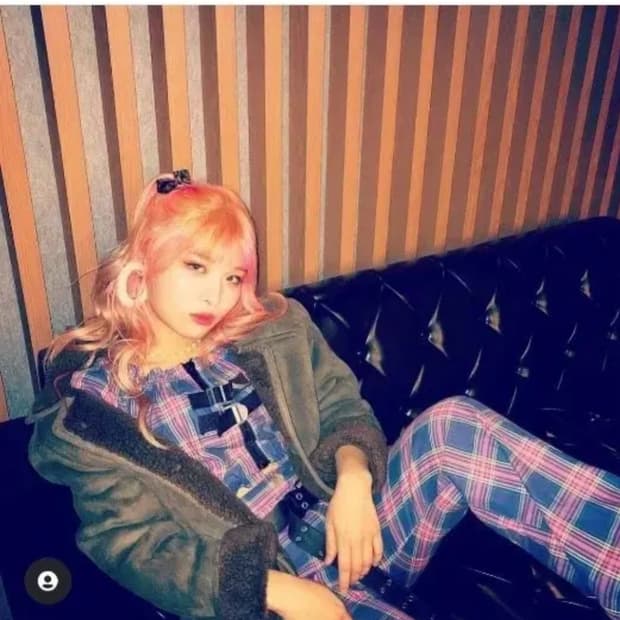 블루파이 핑크&퍼플 타탄체크 셋업 재키와이 착용