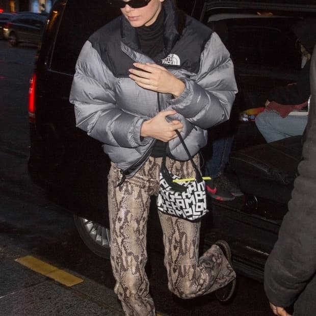 노스페이스 눕시 700 그레이 xs 이동휘 켄달제너