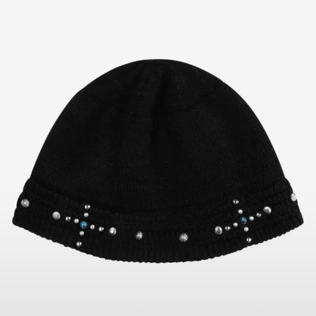 아캄 스터디드 니트 버킷햇