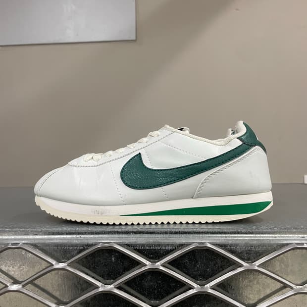 나이키 코르테즈 그린 앤 말라카이트 235