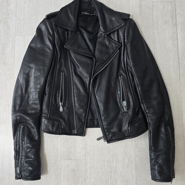 (정품) 발렌시아가 라이더 가죽자켓 38 (명품 여자 레더자켓 점퍼)