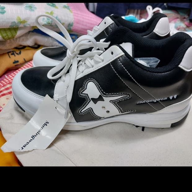 250 먼싱웨어 골프화 새것 !!