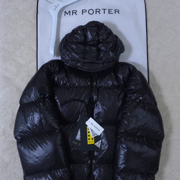 [6] 몽클레어 알릭스 22FW 알몬드 패딩 블랙