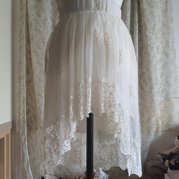 [빈티지] 레이스 튤 스커트 아이보리 언발 치마