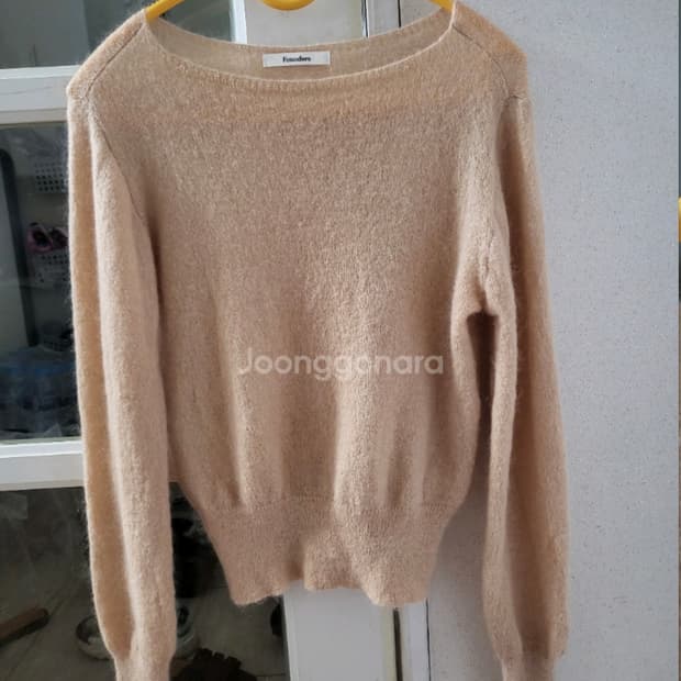 파운더스 키드 모헤어 보트넥 니트