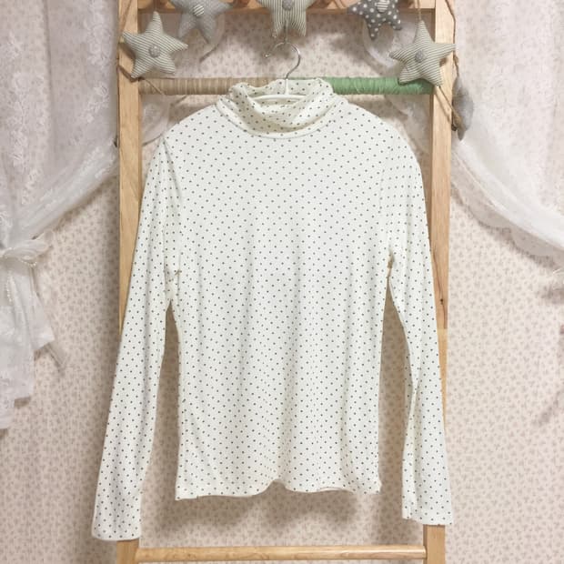 빈티지 화이트 도트 목폴라 슬리브