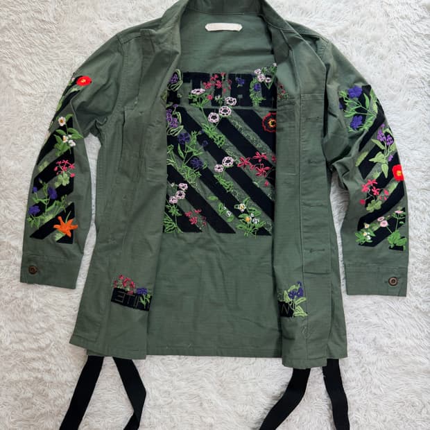 Off-White 카키 꽃무늬 야상 자켓 S
