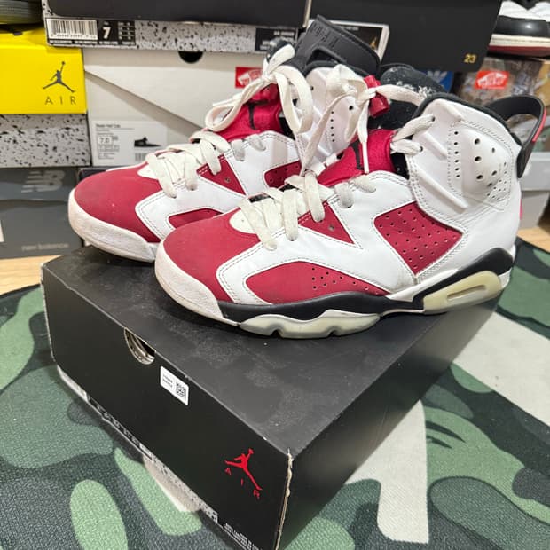 조던 6 레트로 카마인 250