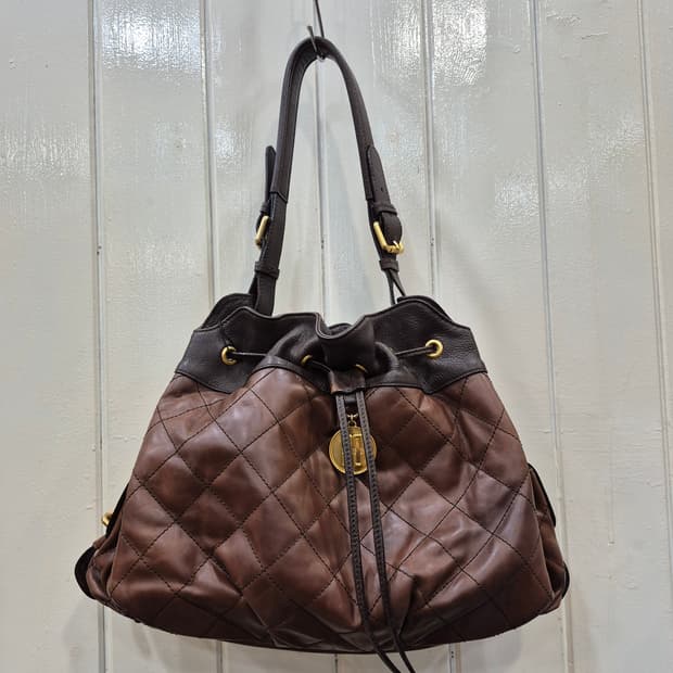 닥스 퀼팅 숄더백