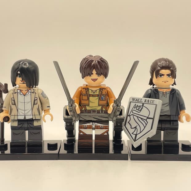 진격의 거인 피규어 3종