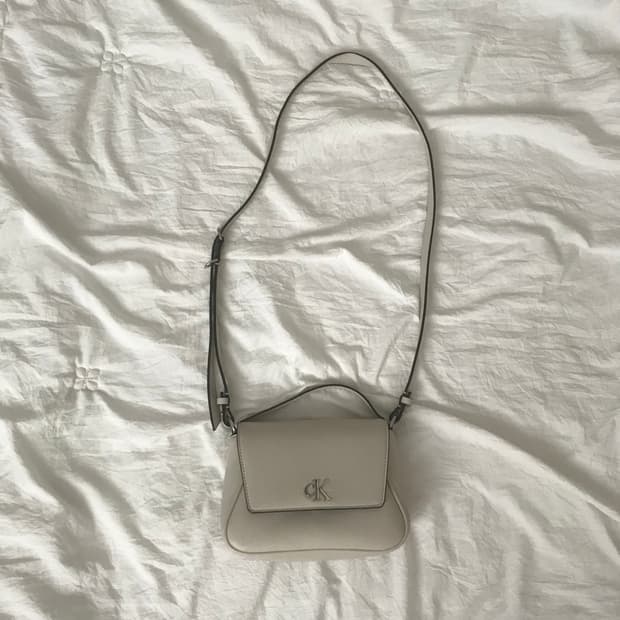 캘빈클라인 크로스백