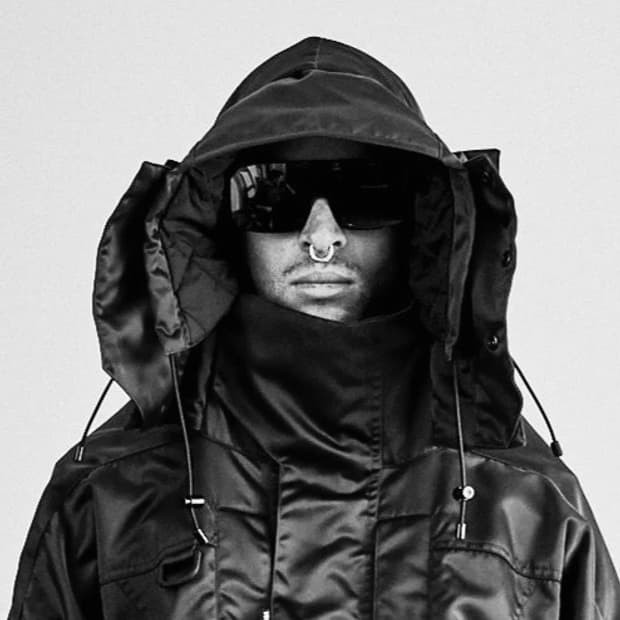 발렌시아가 인코그니토 패디드 자켓 (48)