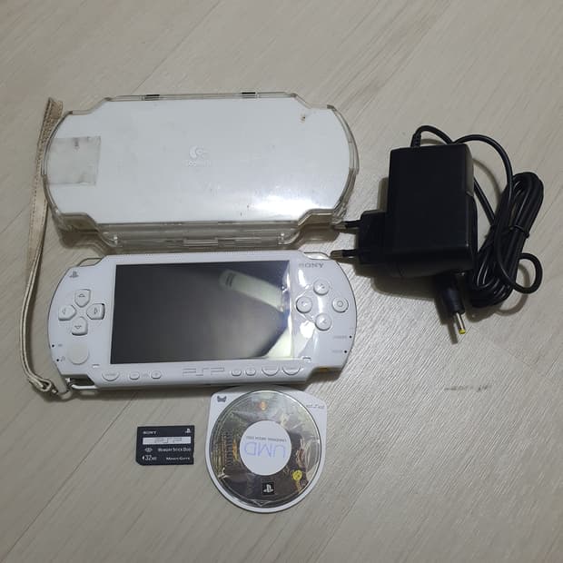 소니 psp1005번 게임기