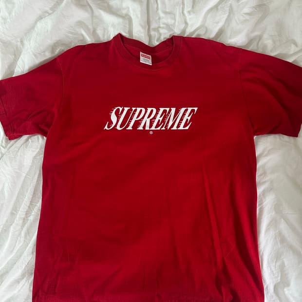 22fw Supreme slap logo tee