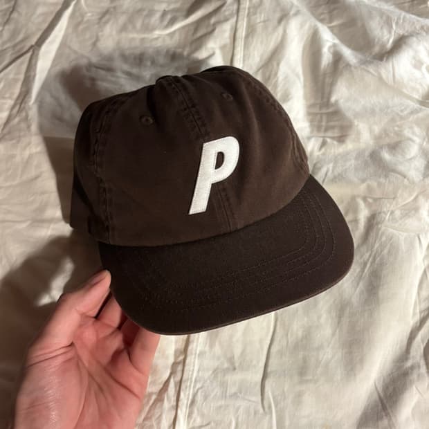 [새제품] 팔라스 p로고 6패널캡 브라운