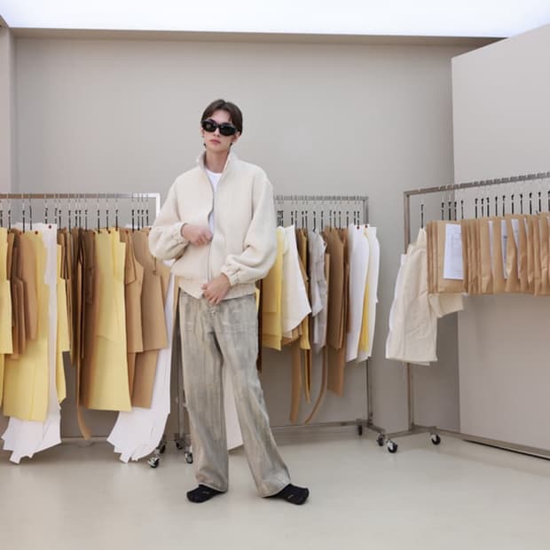 YIYAE 이예 블리치드 데님팬츠