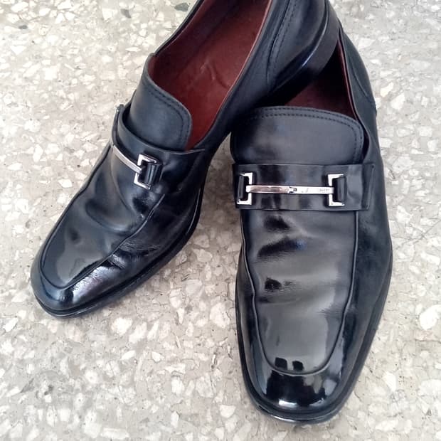 구찌 실버로고 홀스빗 로퍼 정장구두