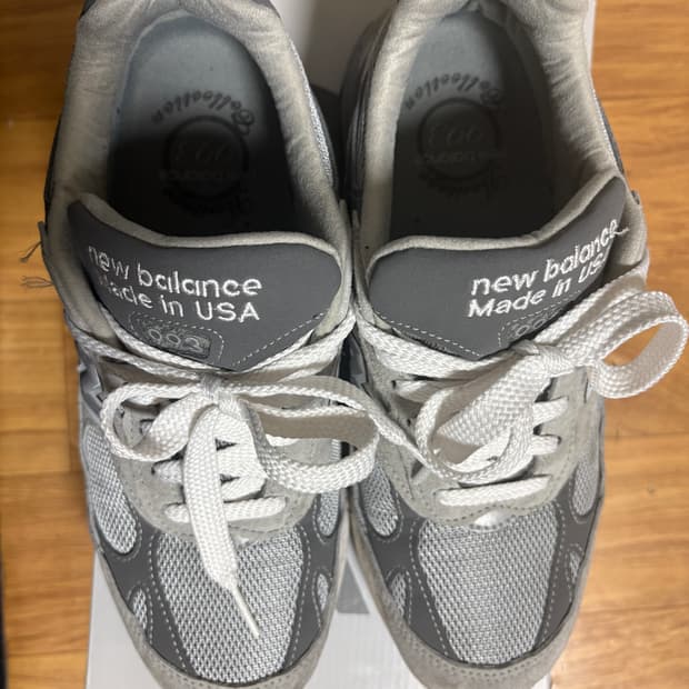 뉴발란스 993 스탠다드D 265사이즈 팝니다