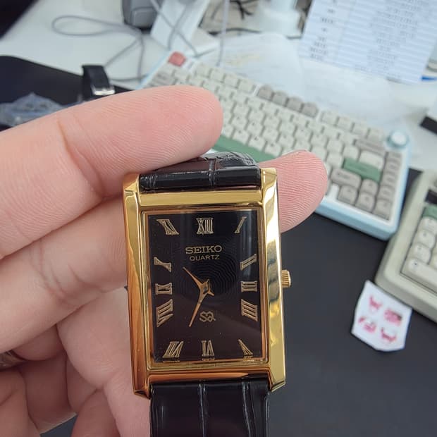 세이코 탱크 쿼츠 시계