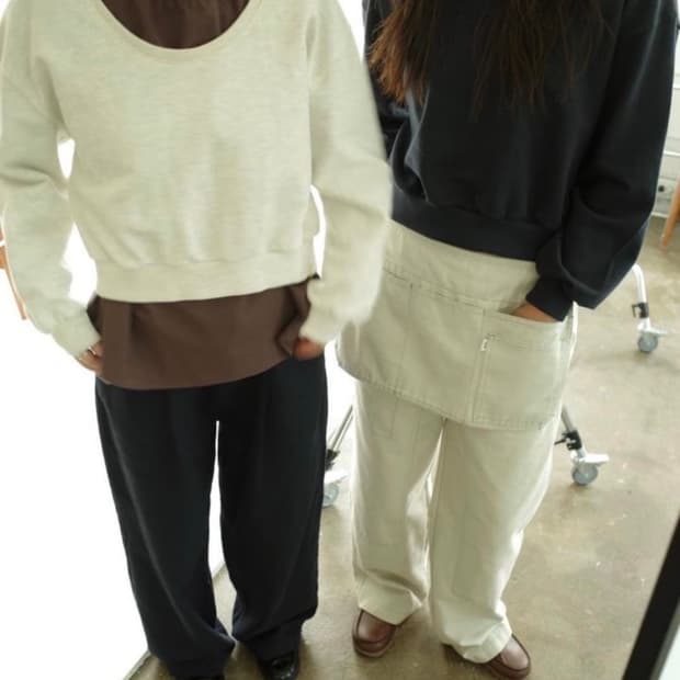 Falt 폴트 유넥 크롭 스웨트셔츠 오트밀 색상 에이블리지그재그무신사크림