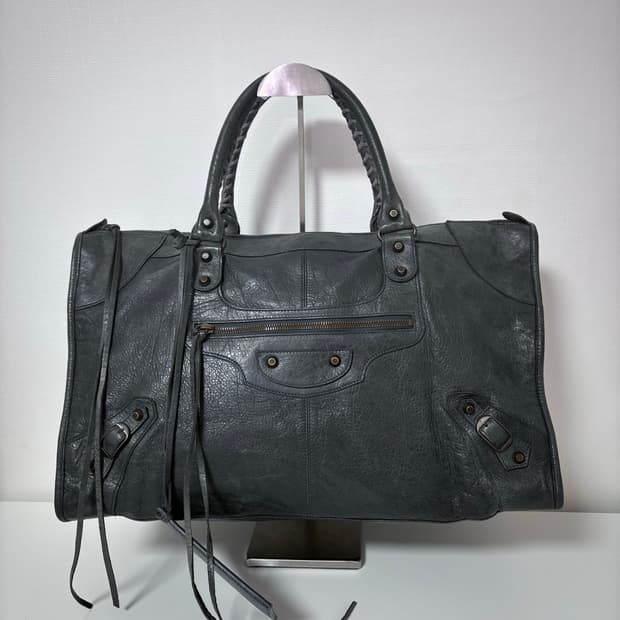 발렌시아가 워크 모터백 그레이