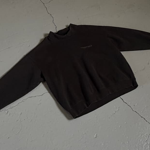 (Fear of God) 피어오브갓 에센셜 블랙 반폴라 스웻셔츠