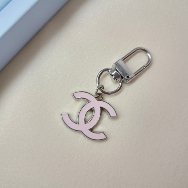 2+1 행사) 샤넬 키링 빈티지 펜던트 핑크cc