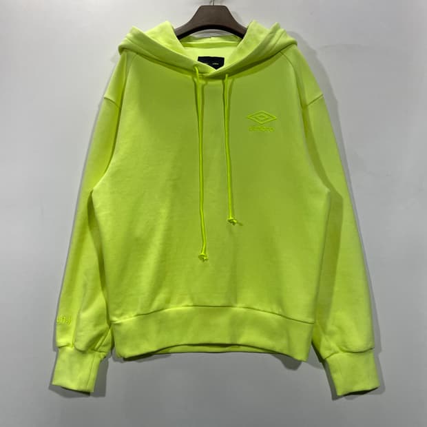 Juun.J 준지 x 엄브로 백로고 후드티