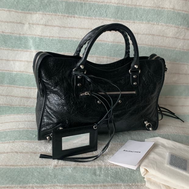 발렌시아가 시티백 모터백 미듐 정품 블랙