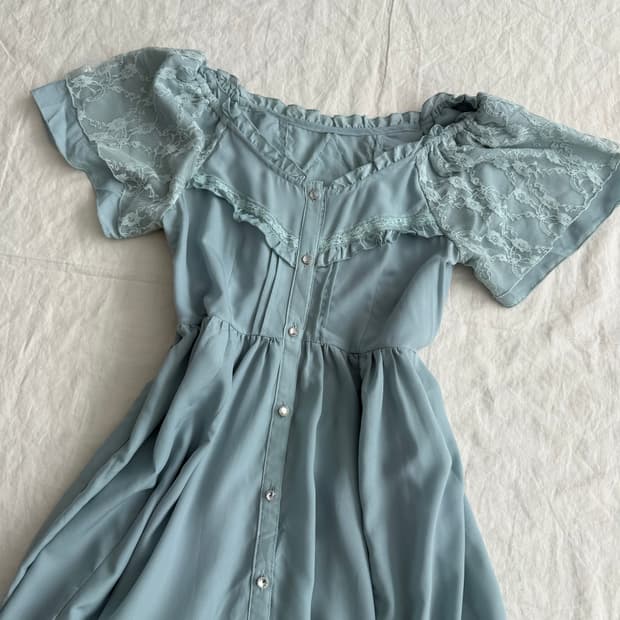 엑시즈팜 에메랄드 앤틱 러블리 오프숄더 원피스