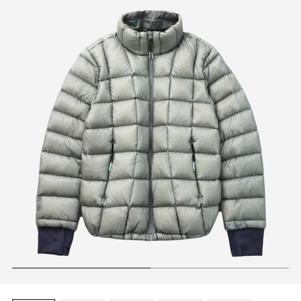 999휴머니티 경량패딩 1사이즈 삽니다!