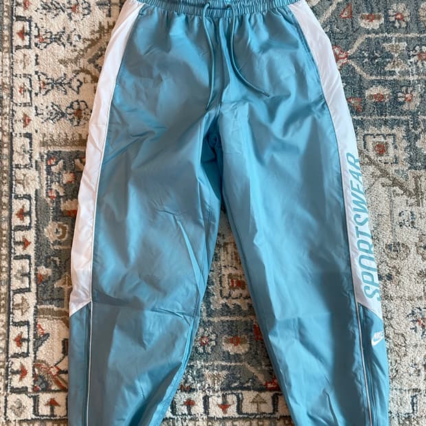 나이키 클럽 우븐 조거 팬츠 (새제품.M)