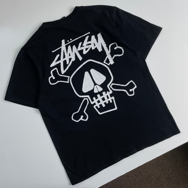Stussy  스투시 스컬 프린팅 블랙 반팔티