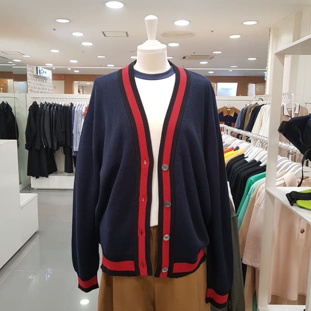 스튜디오 톰보이 가디건 (윤아 착용)