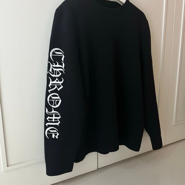 크롬하츠 캐시미어 크루넥 니트