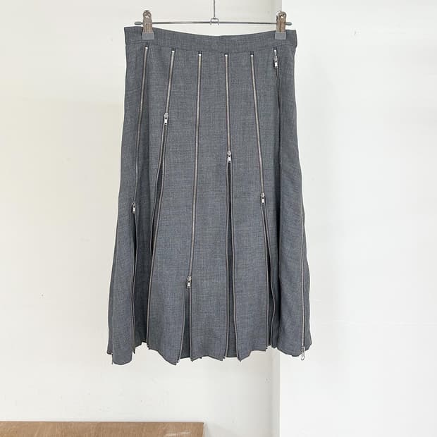 캣카피 차콜 멀티지퍼 미디 스커트