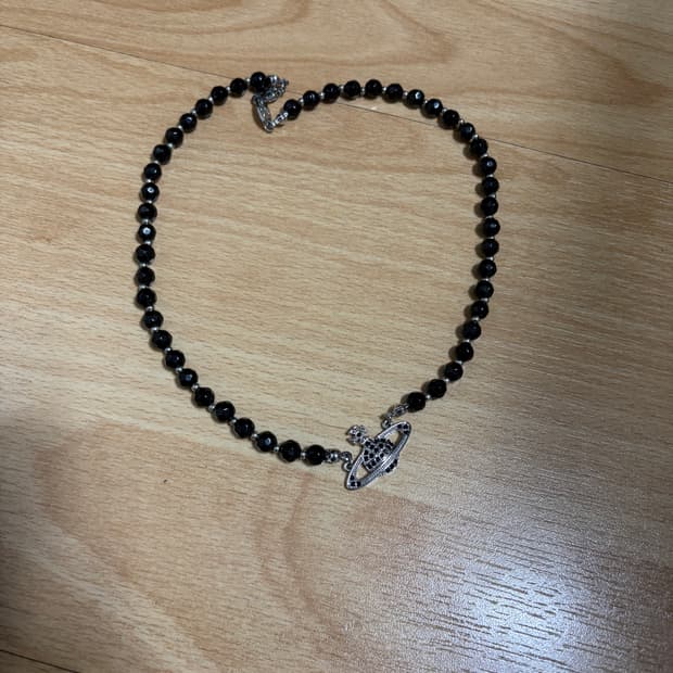 비비안웨스트우드 메살린 초커