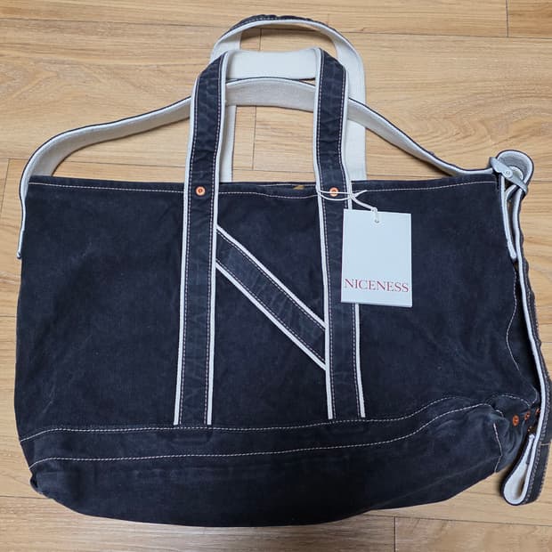 택포73만)25FW 나이스네스 L.lesh 블랙