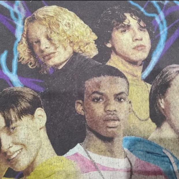 발렌시아가 스피드헌터 롱슬리브 티셔츠