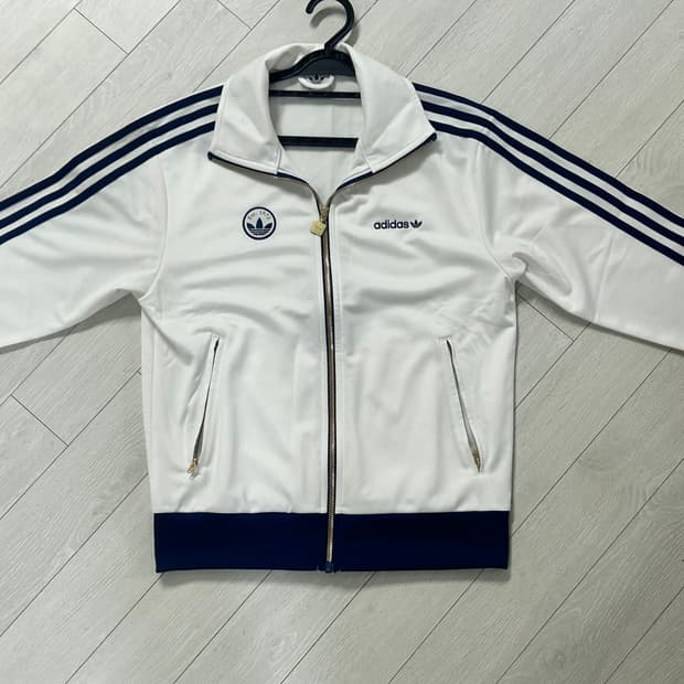 (W) 아디다스 파이어버드 배지 트랙 탑 클라우드 화이트 S