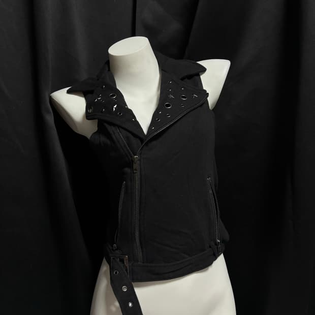 “Unknown” 00’s Design Star Stud Detail Z