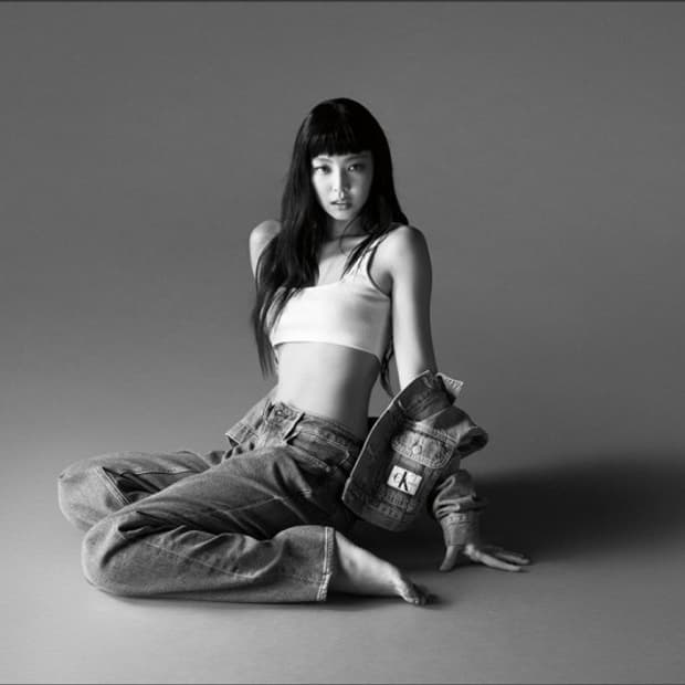 캘빈클라인 미드블루 90 크롭 데님 자켓 (제니 착용)