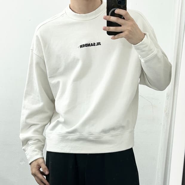 질샌더 스몰로고 맨투맨