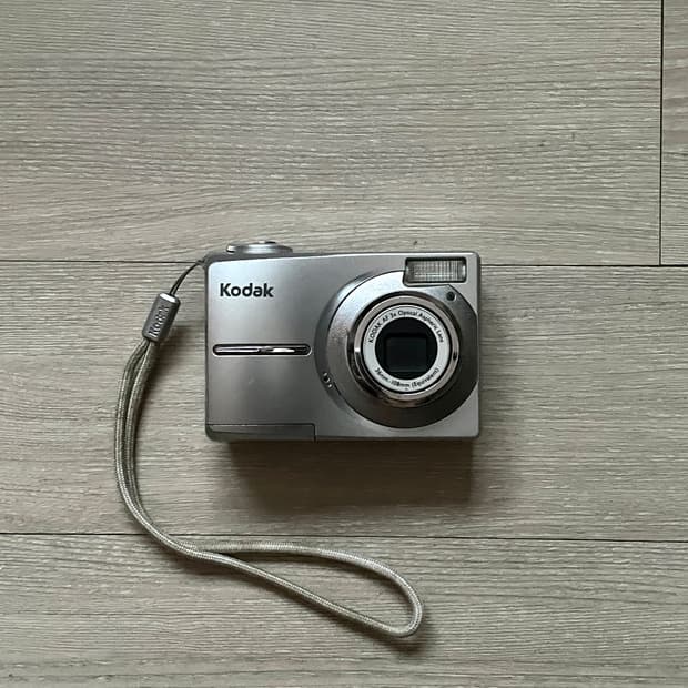 코닥 이지쉐어 C713 카리나 디카 빈티지디카 디지털카메라