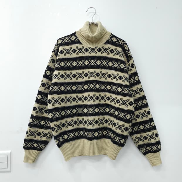 모 100% 노르딕 터틀넥 니트