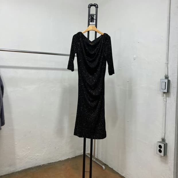 Vivienne Westwood 글리터 오알비(ORB) 자수 니트 원피스