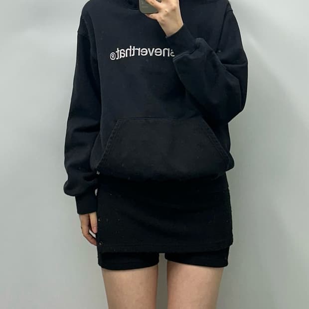 디스이즈네버댓 자수로고 블랙 후드티